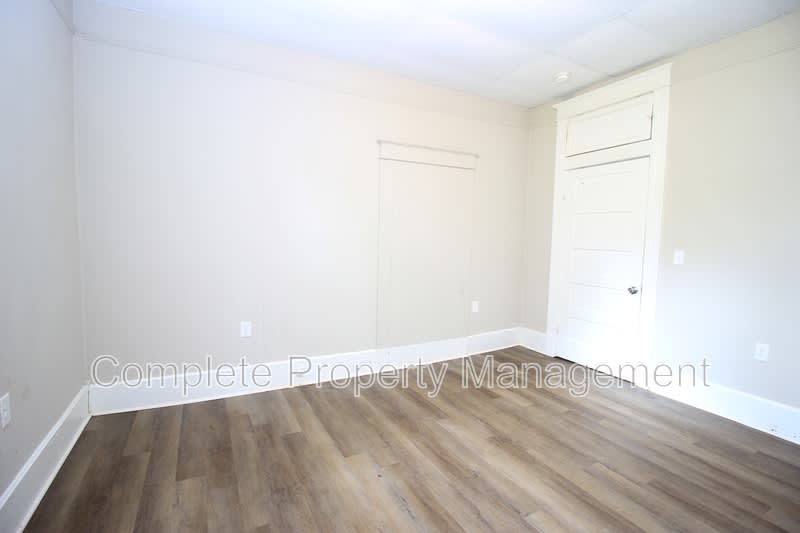 524 Fulton Avenue Southwest – photo 3