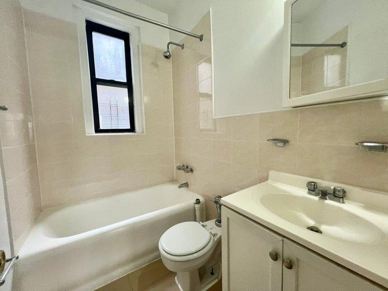 2265 Grand Avenue – photo 4