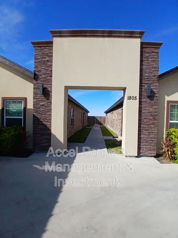 1805 Cari Nicole Ave. – photo 2