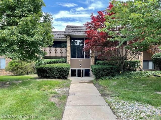 2116 PAULINE BLVD APT 304 – photo 1