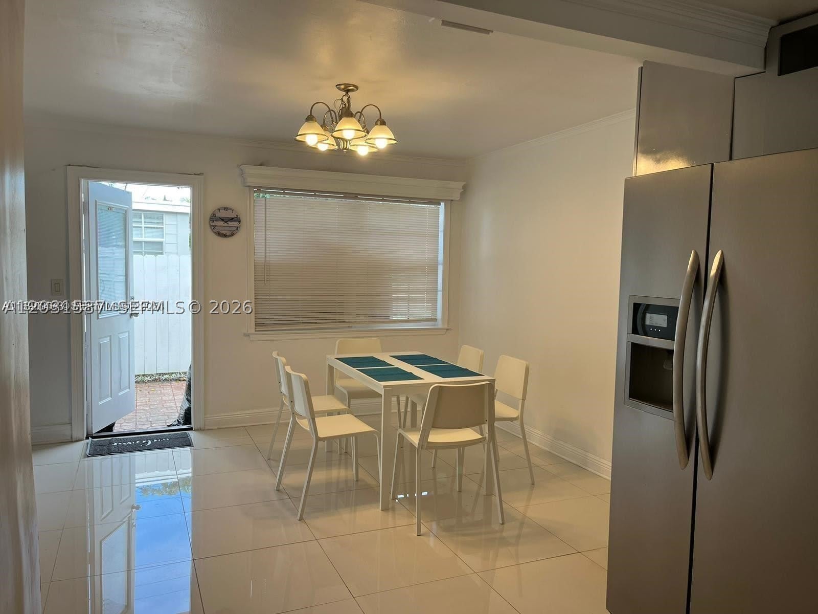 6431 Hayes St – photo 4