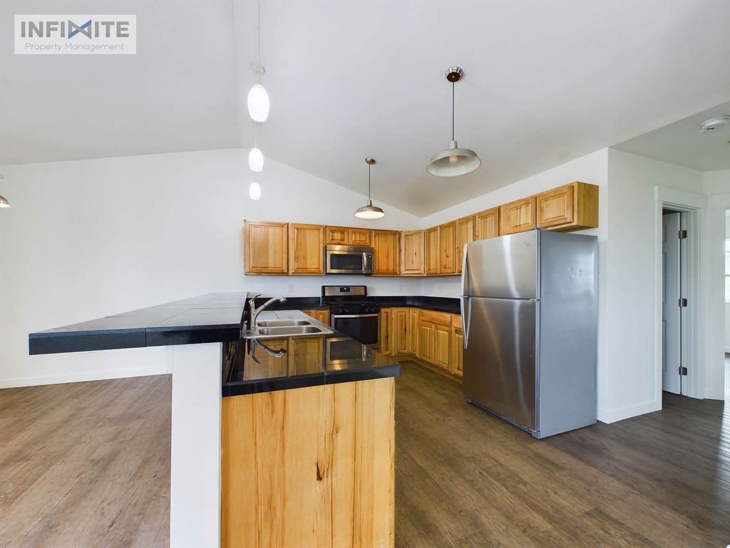 Spacious Remodeled 3 Bedroom Unit in Belgrade, MT!! – photo 1