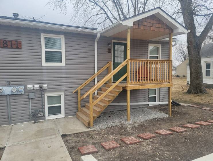 811 South Saint Louis Street – photo 2