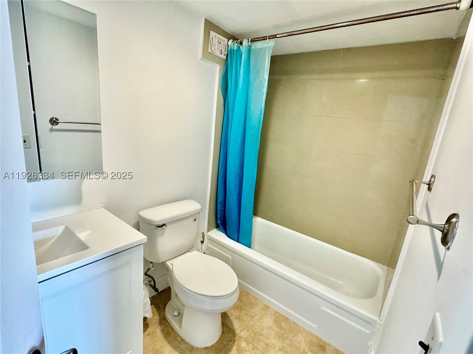 801 Three Islands Blvd – photo 2