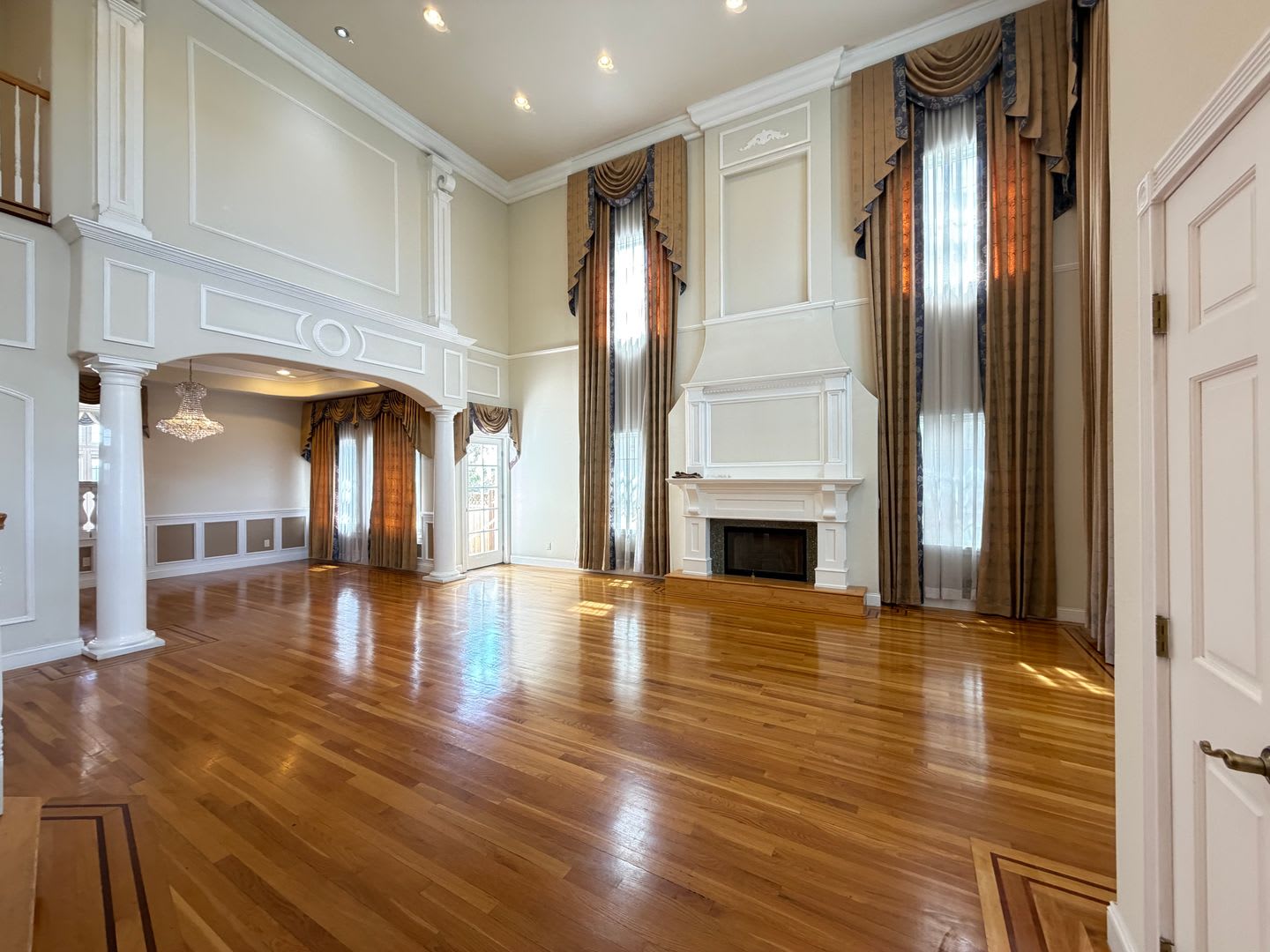 738 Palmera Court – photo 4