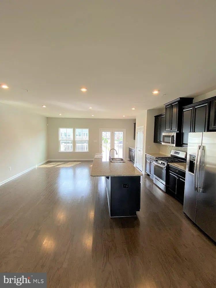 745 QUARRY POINT Road – photo 4