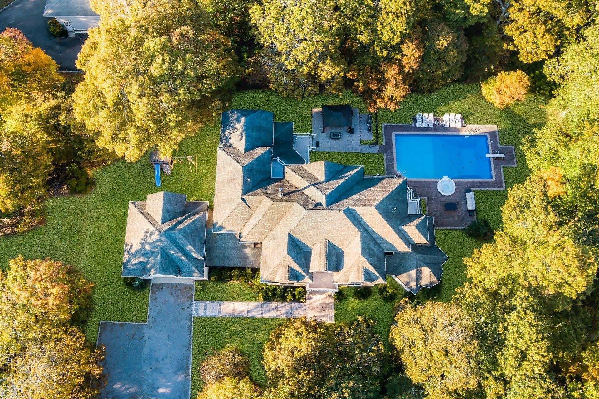 10 Bay Woods Drive – photo 2