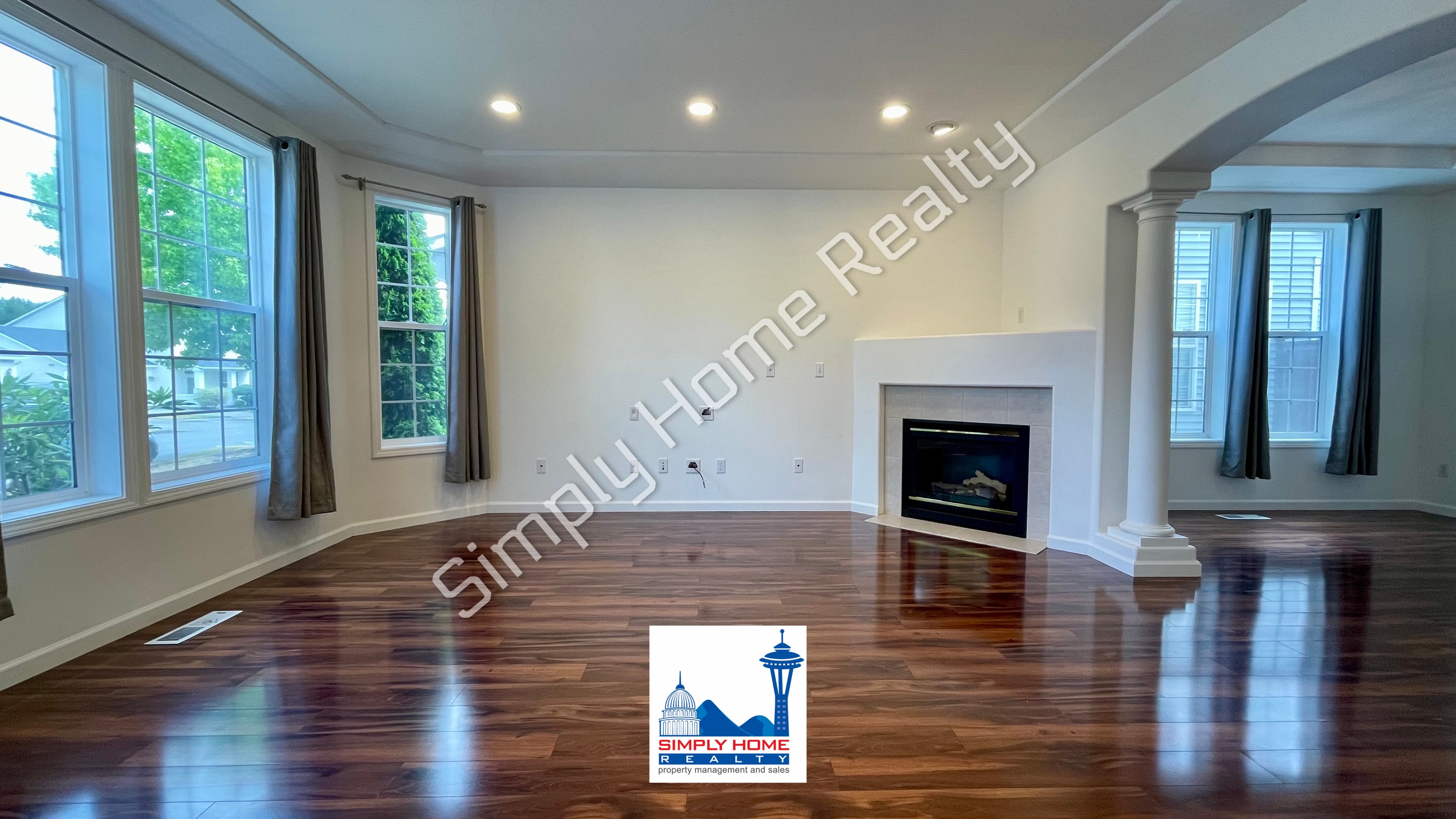 8335 15th Ave SE – photo 2