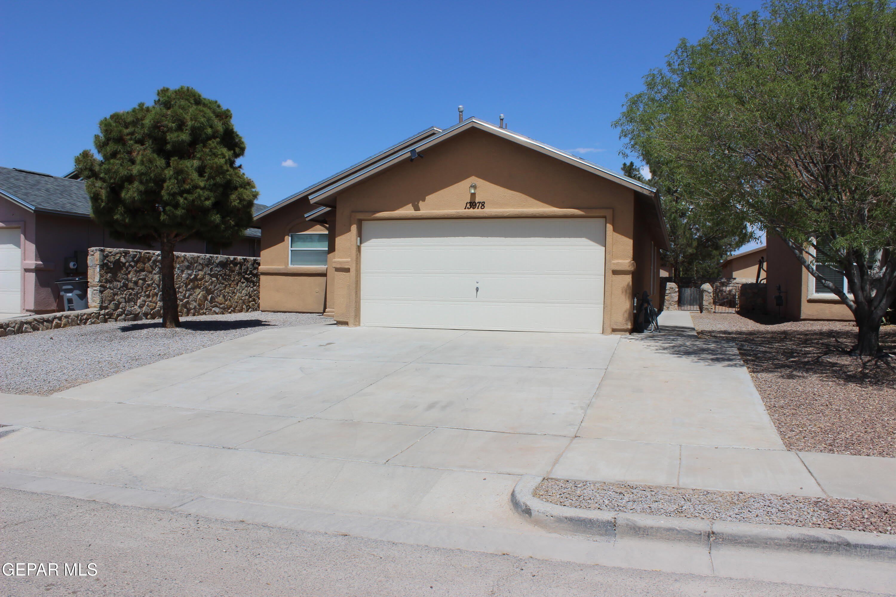 13978 VAQUERO ROCK Drive – photo 1