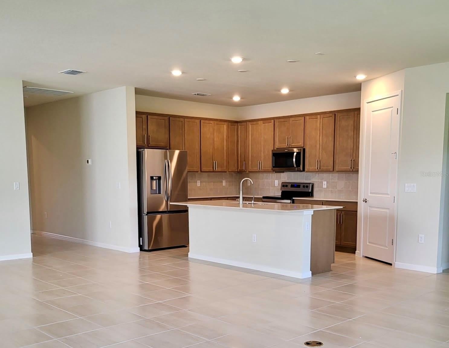 17391 SAW PALMETTO Avenue – photo 3