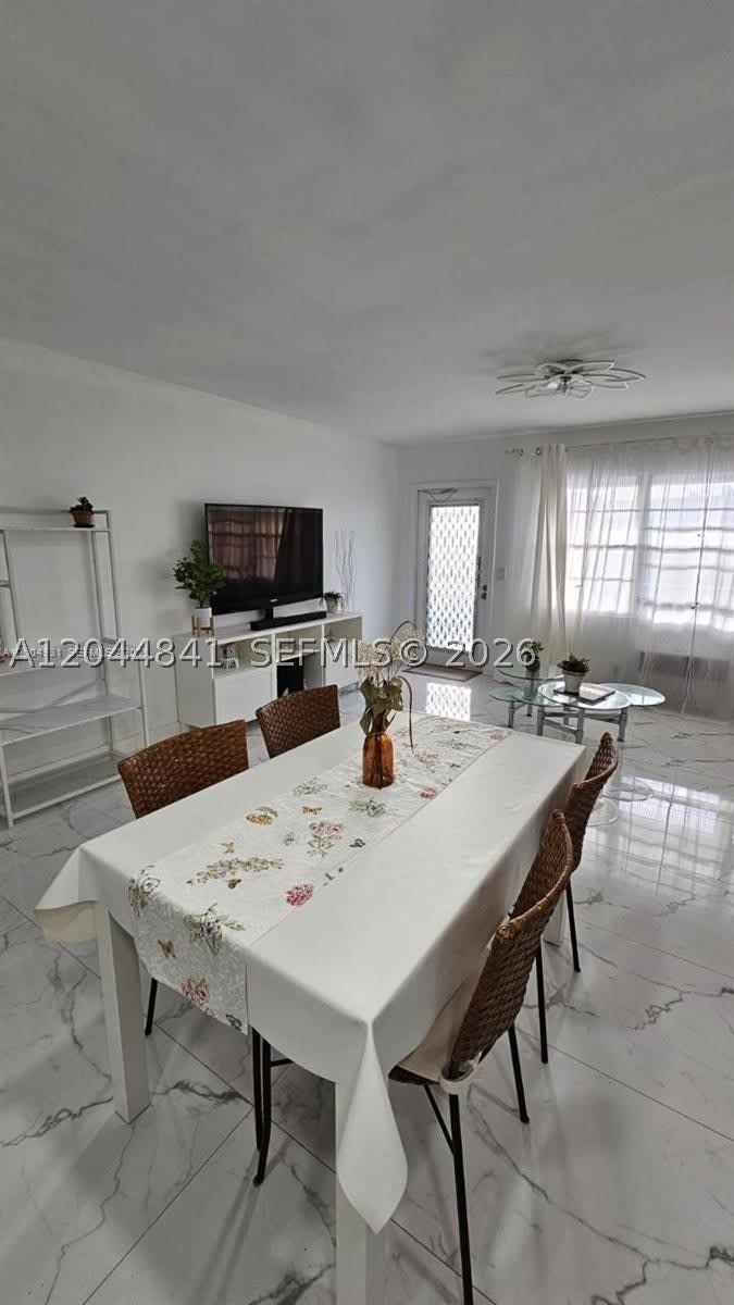 340 Oakridge S – photo 3