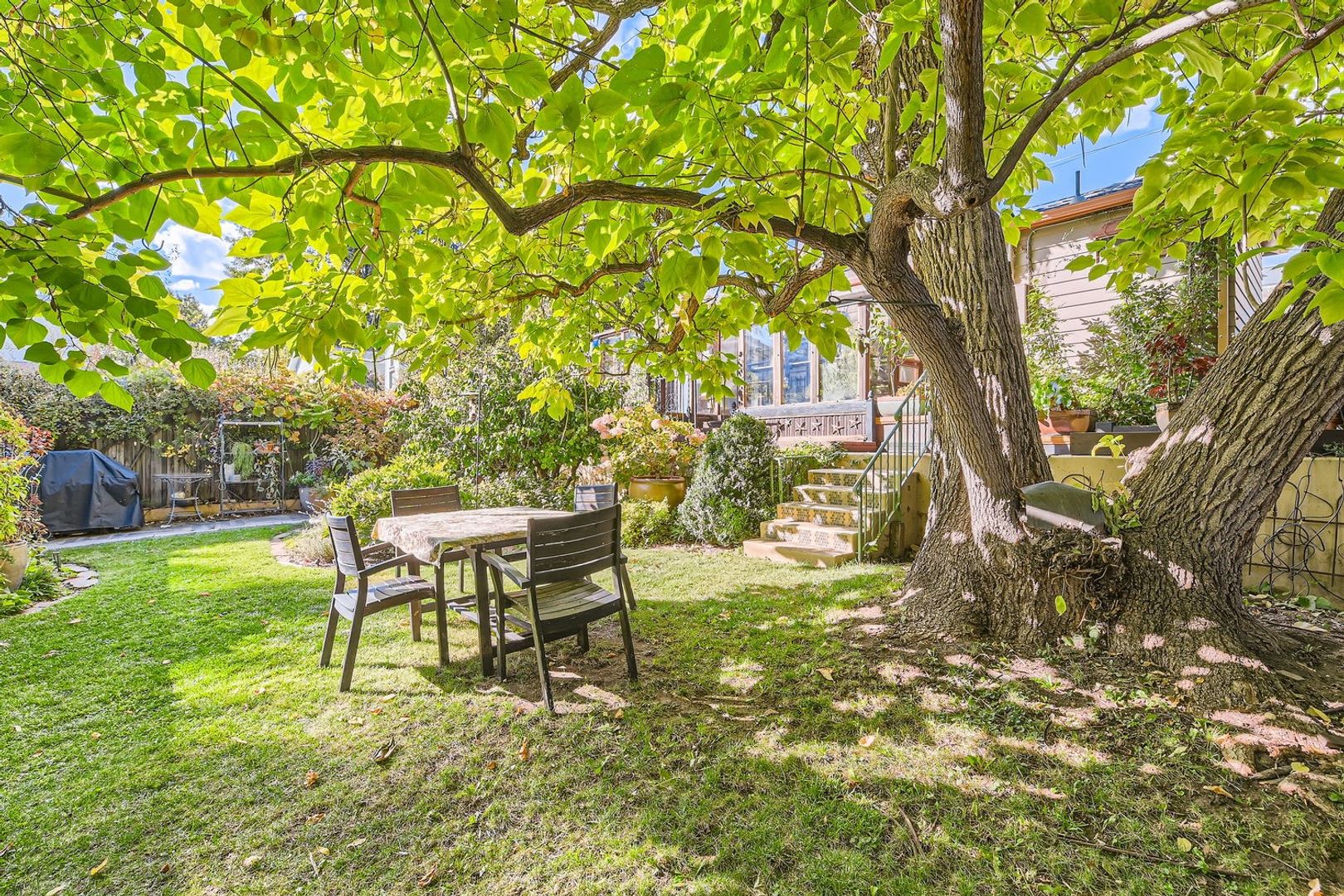 2-Bedroom in Newlands with Secret Garden & Suite – photo 4