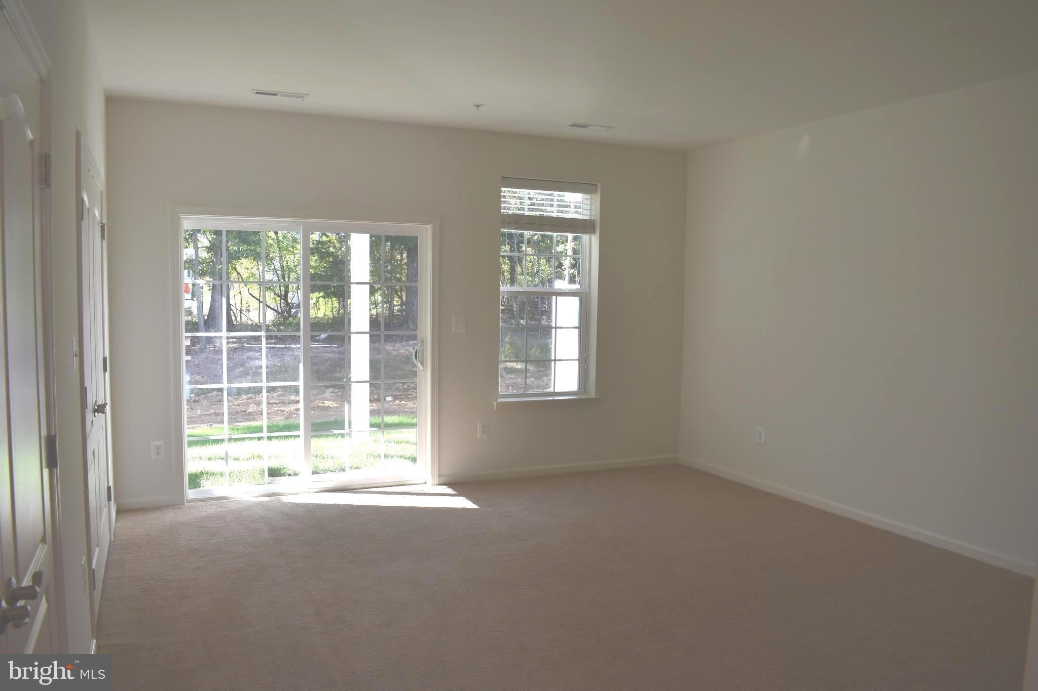 9421 ADELAIDE Lane – photo 3