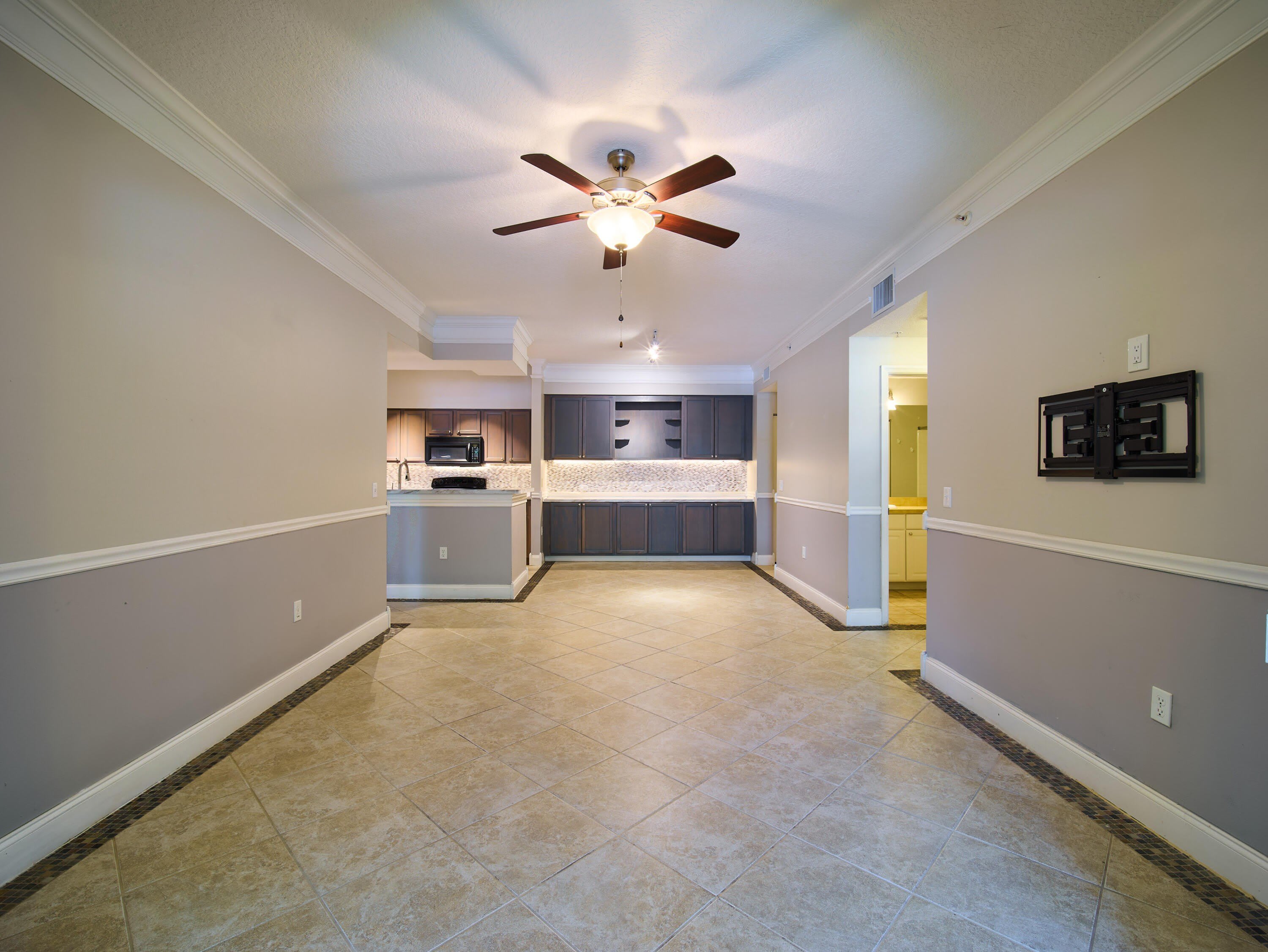 6101 Myrtlewood Circle W – photo 5