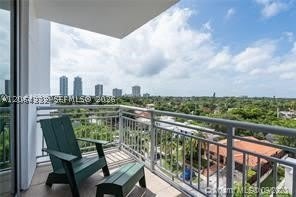 2021 SW 3rd Ave – photo 2