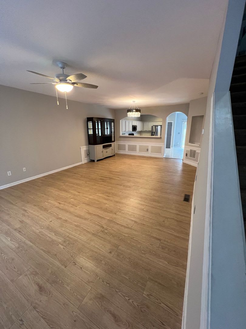 Spacious 2-Bedroom Townhome with Finished Studio Suite – Prime Location! – photo 4
