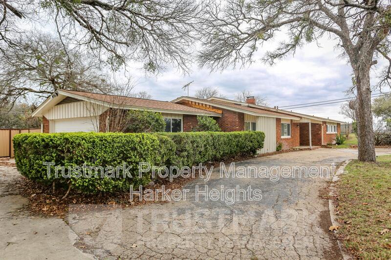 101 Highland Oaks Drive – photo 2
