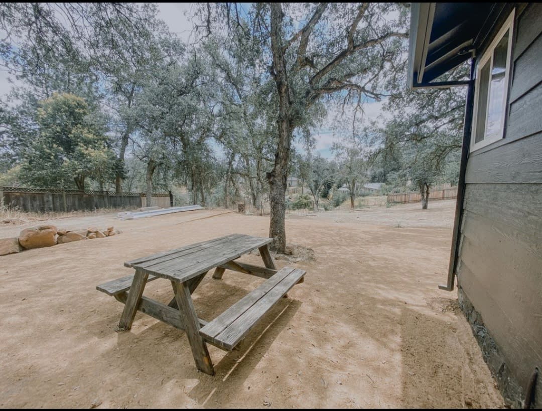 3847 Pebble Dr – photo 2