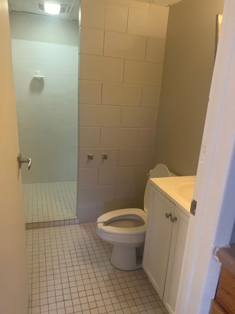 44 NEW BRITAIN AVENUE – photo 4