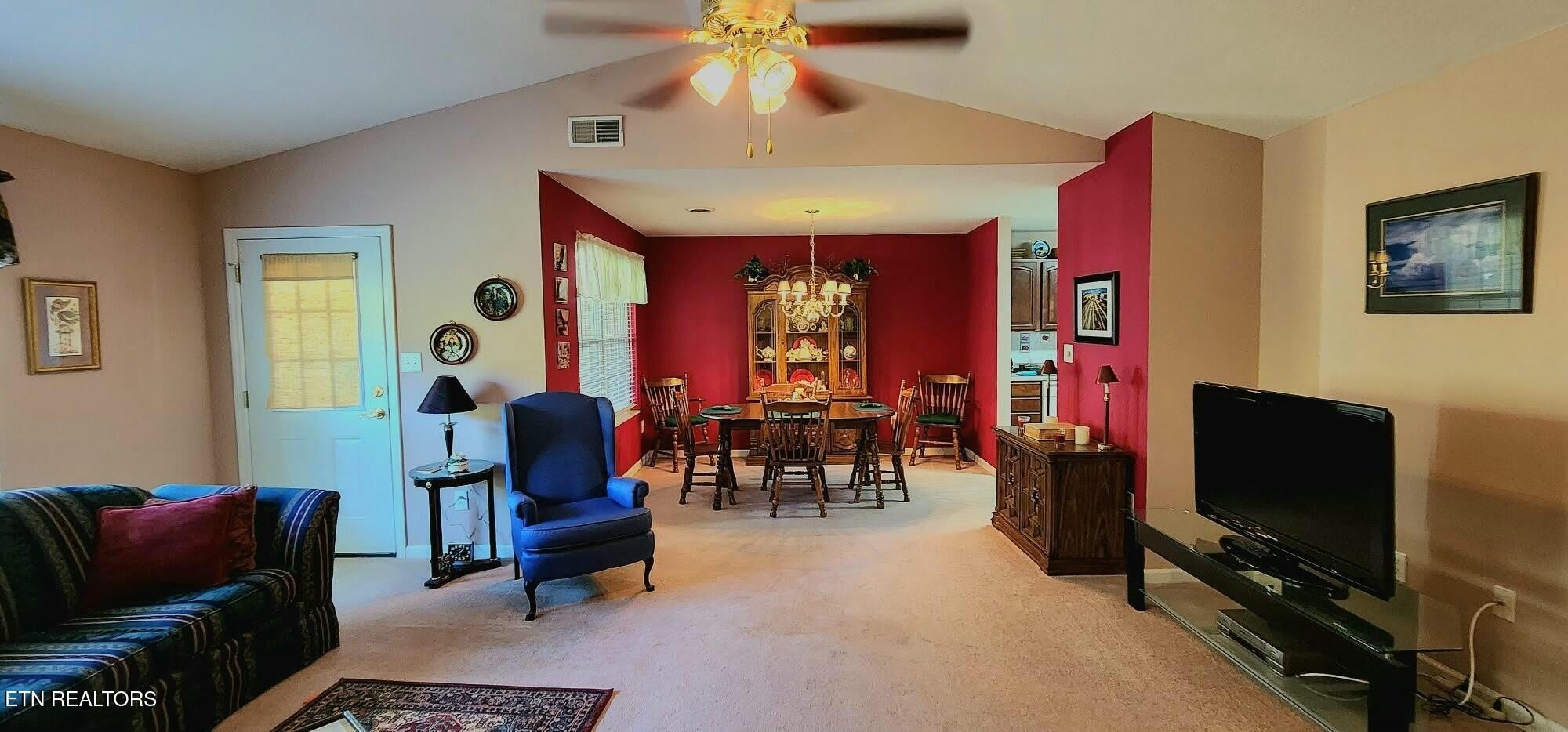 3241 Mountain Spring Way – photo 2