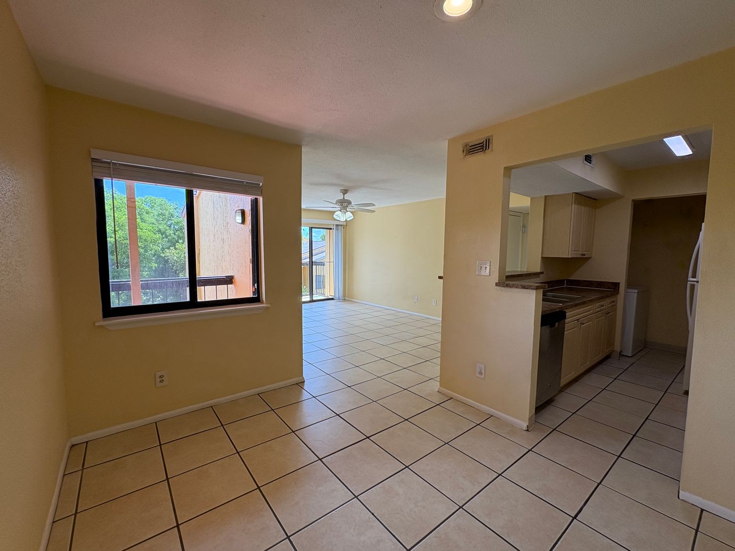 AVAILABLE NOW 1/1 Condo for Rent in Fort Myers – photo 5