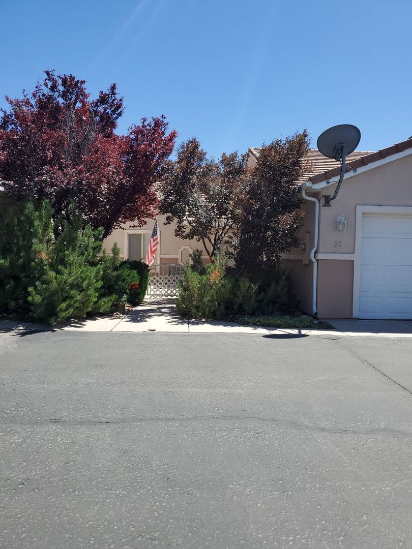The Seasons @ Mesa Hills 3 bed/2 bath – photo 1