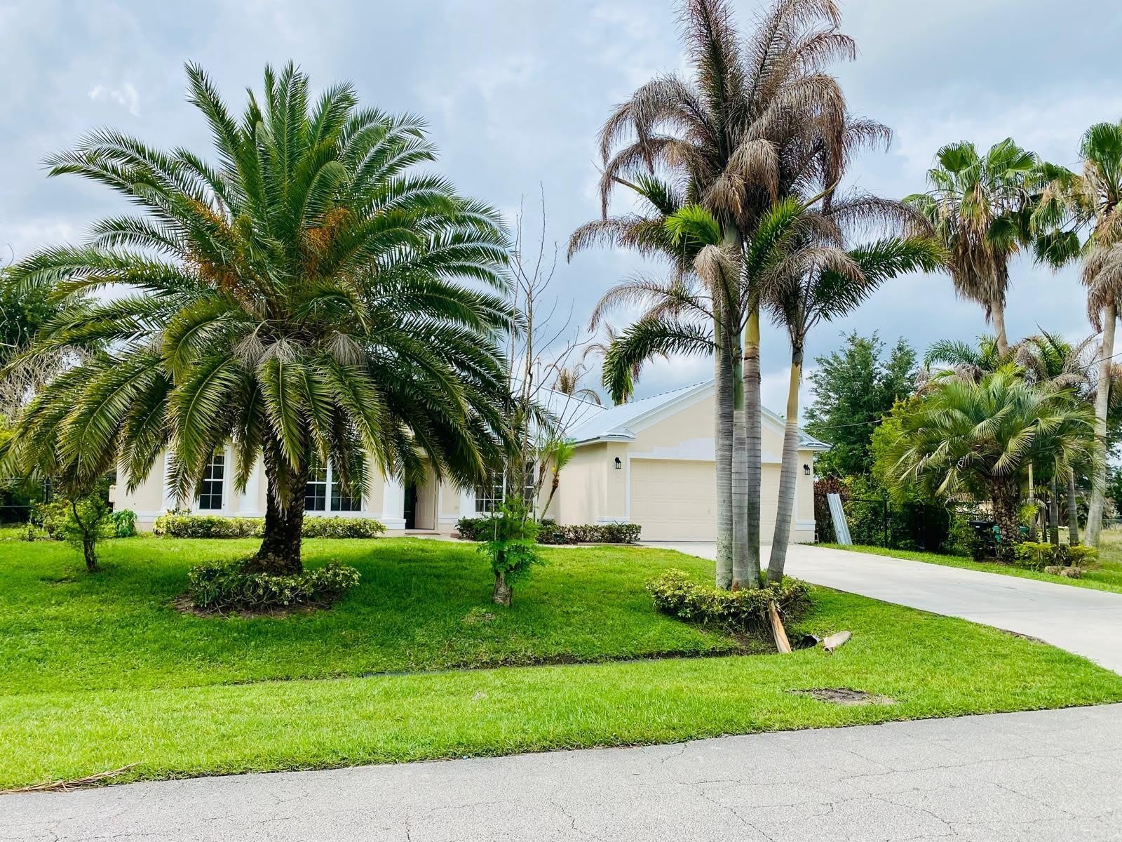 5952 NW Baynard Drive – photo 1