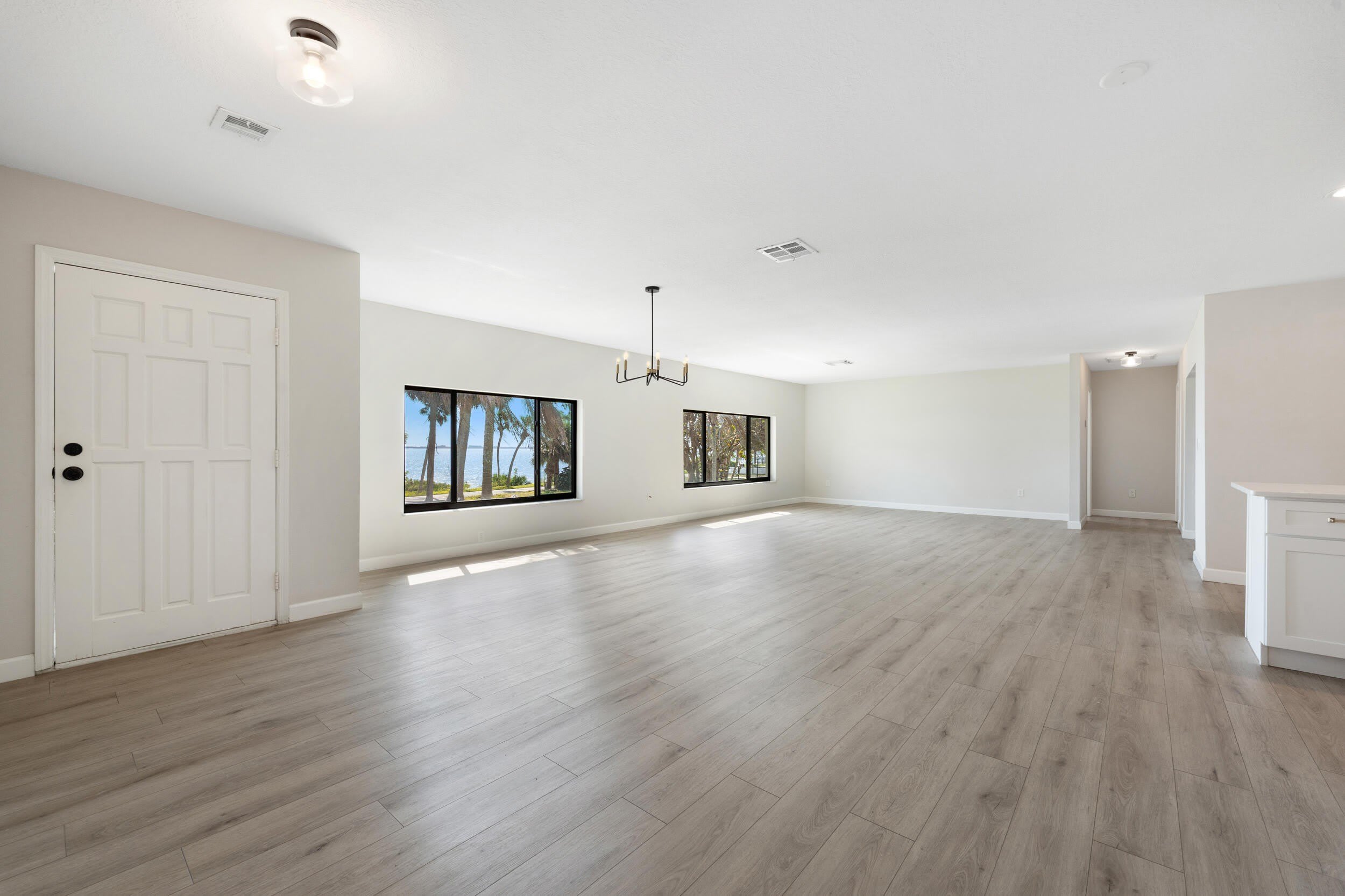 4003 S Indian River Drive – photo 5