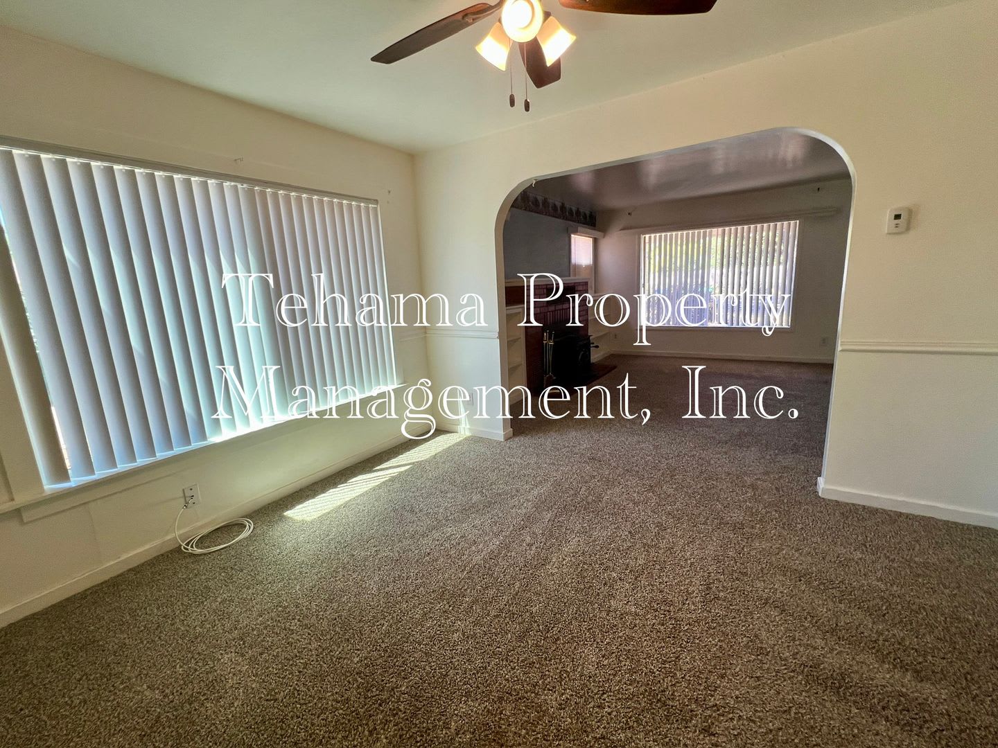Adorable 2 bedroom 1 bathroom home in the Antelope School District – photo 4