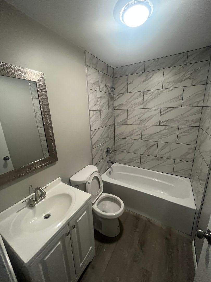 Completely Remodeled 3 Bedroom In Davenport – photo 2