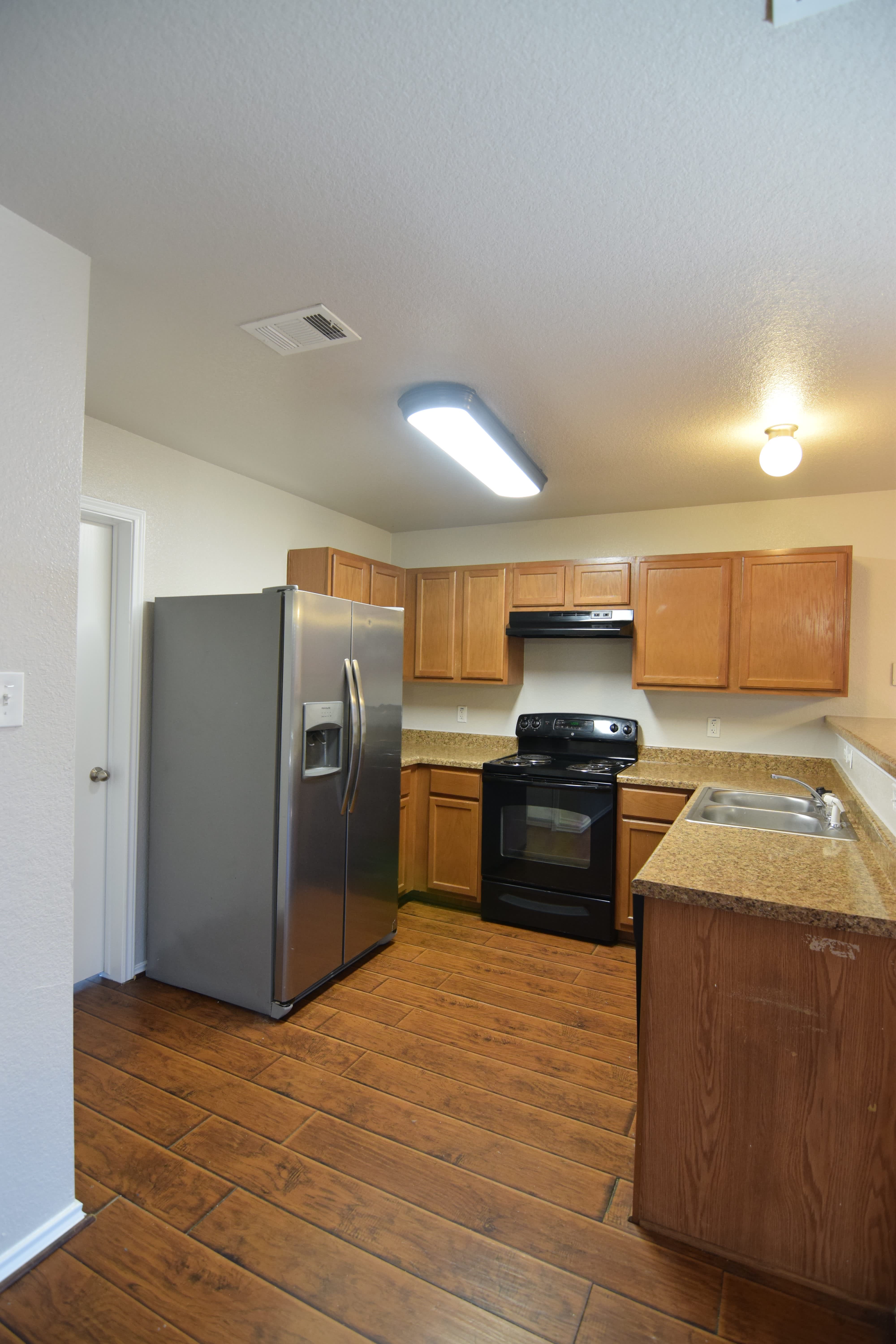 3302 Regency Dr – photo 4