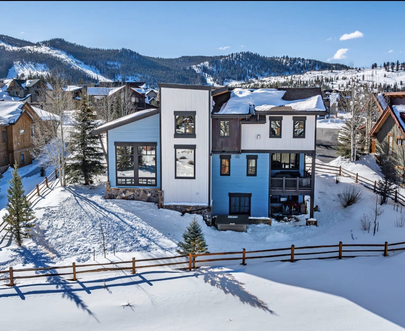 80 Mule Deer Court – photo 1