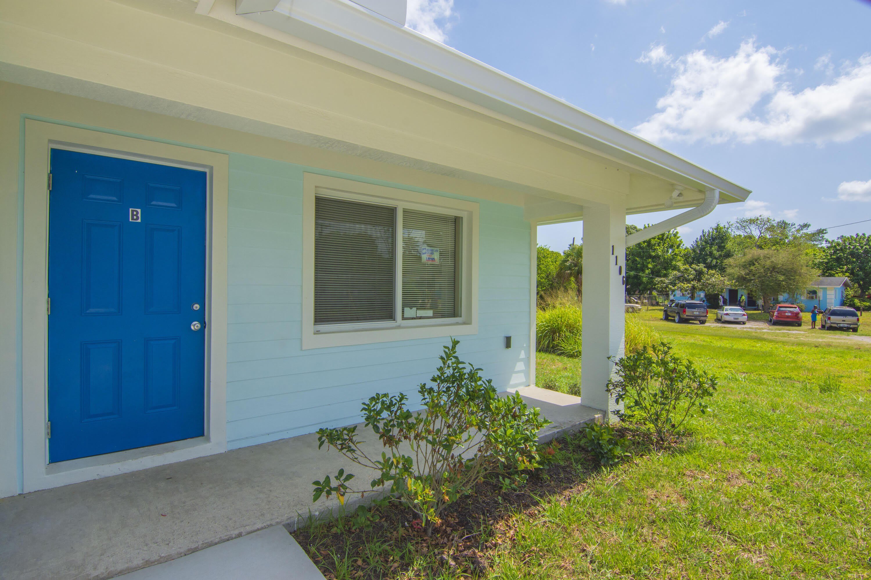 1405 Avenue G – photo 2