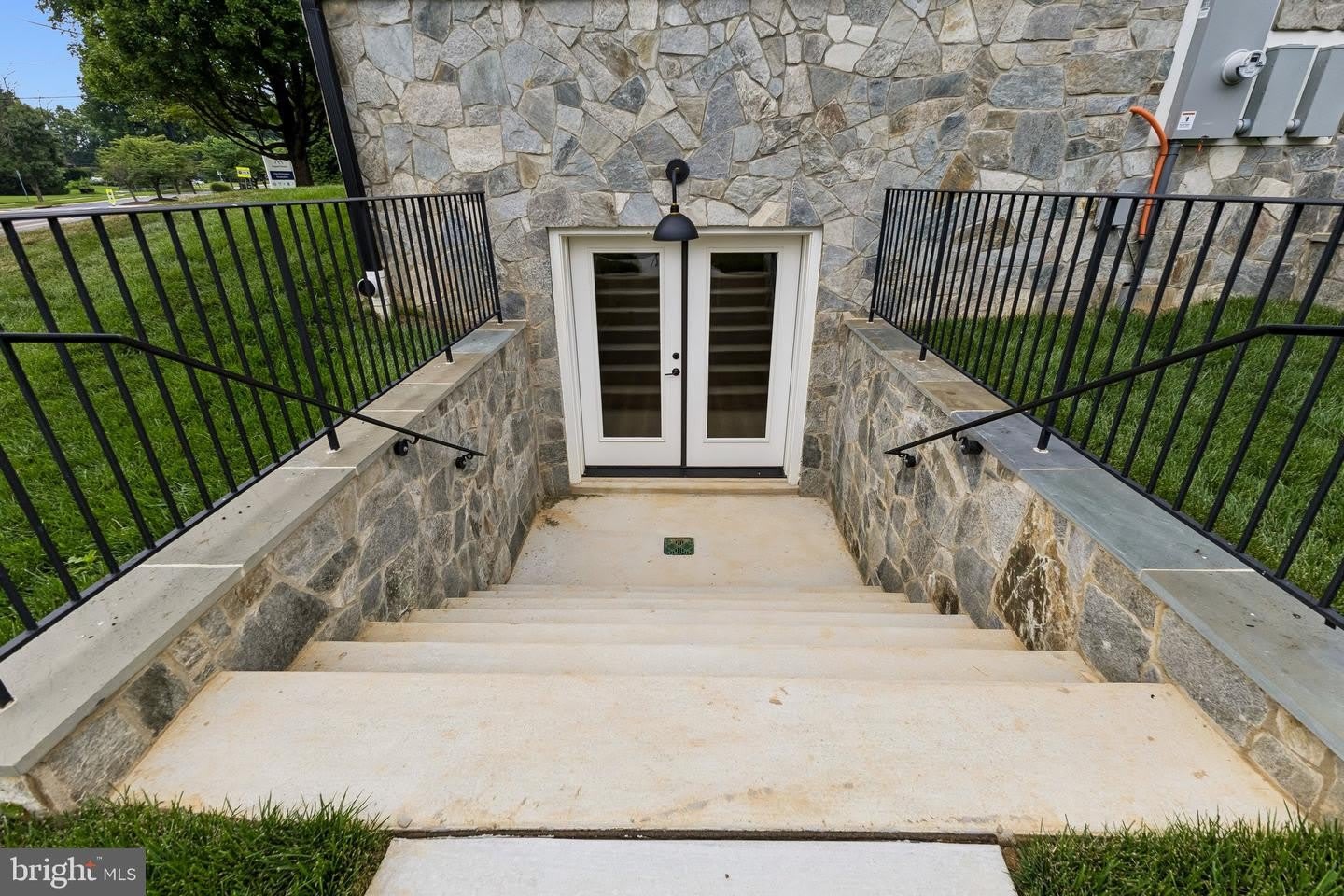 6101 Berkshire Dr – photo 3