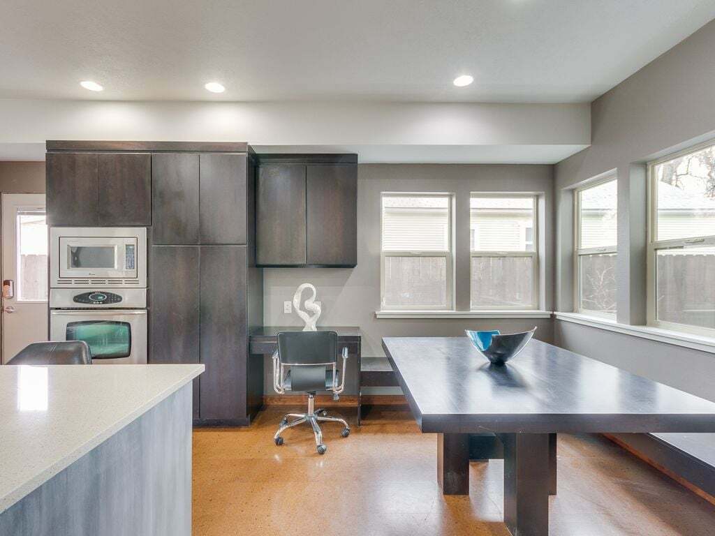 1705 South Vermont Avenue – photo 4
