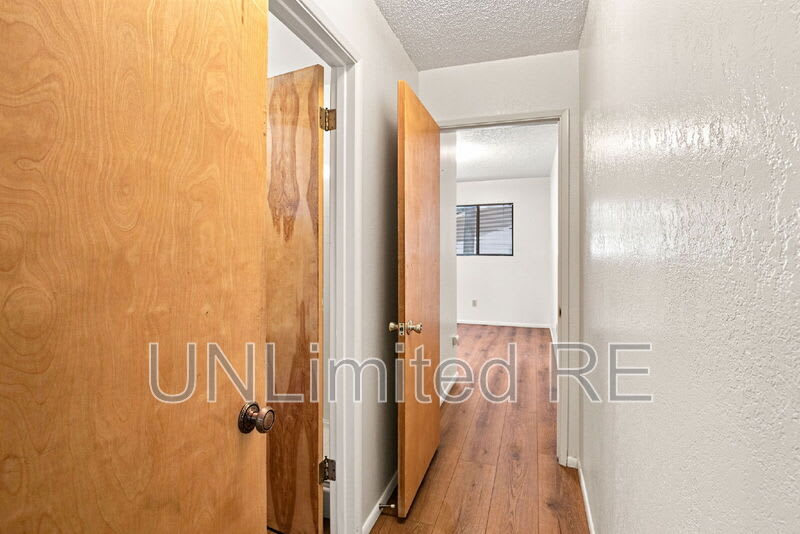 1410 Inverrary Way – photo 5