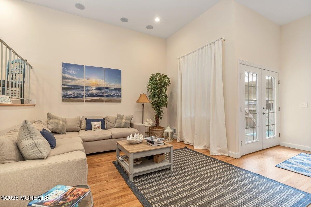 31 Village Road – photo 5