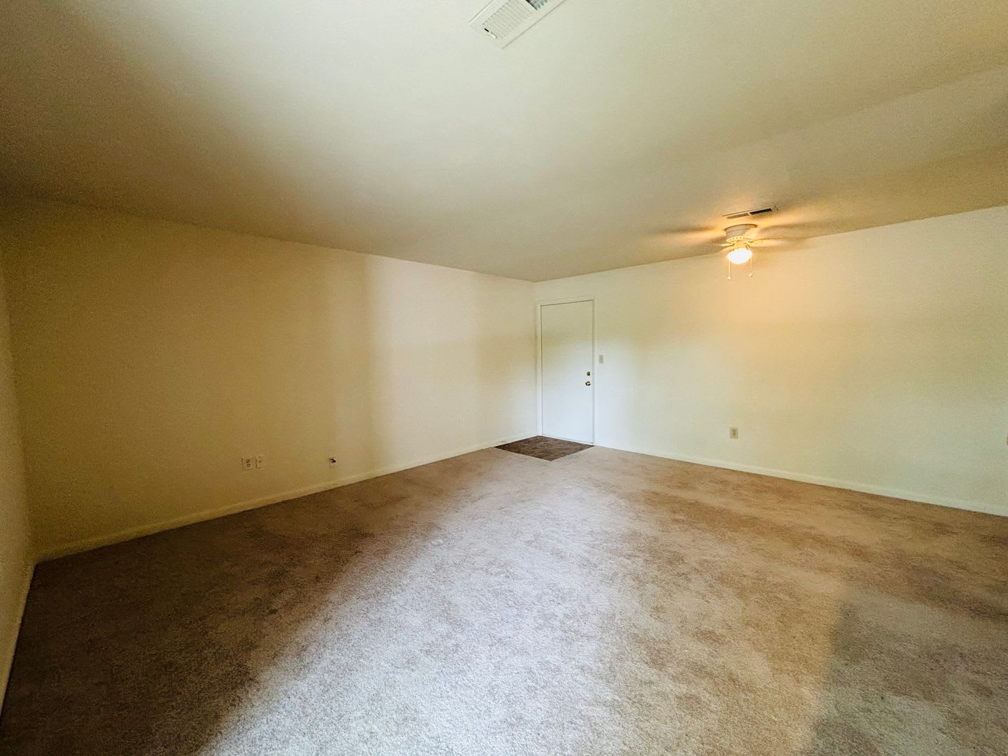 3 Bedroom 2 Bath Condo – photo 4