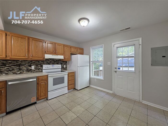 268 Southcircle Drive Northwest – photo 5