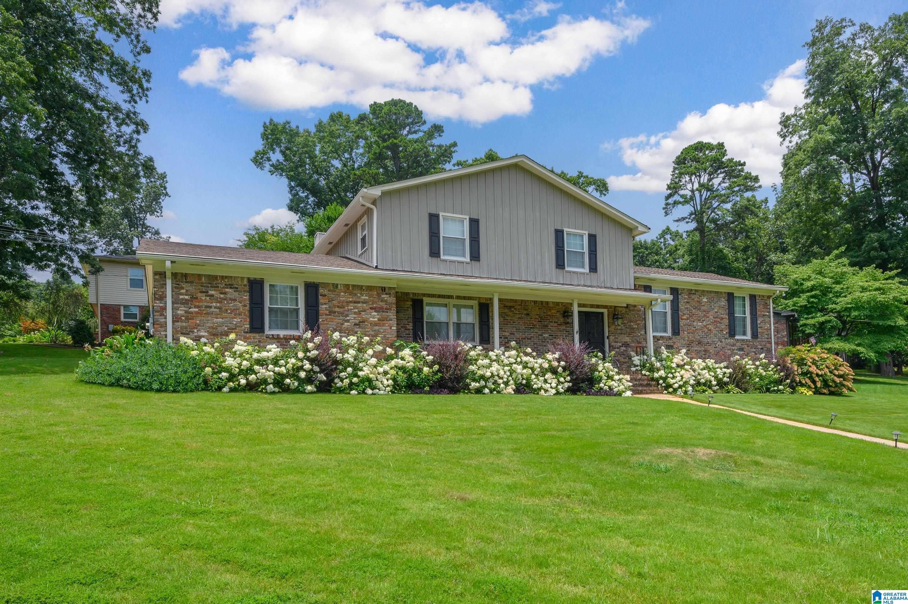 2344 Queensview Road – photo 2