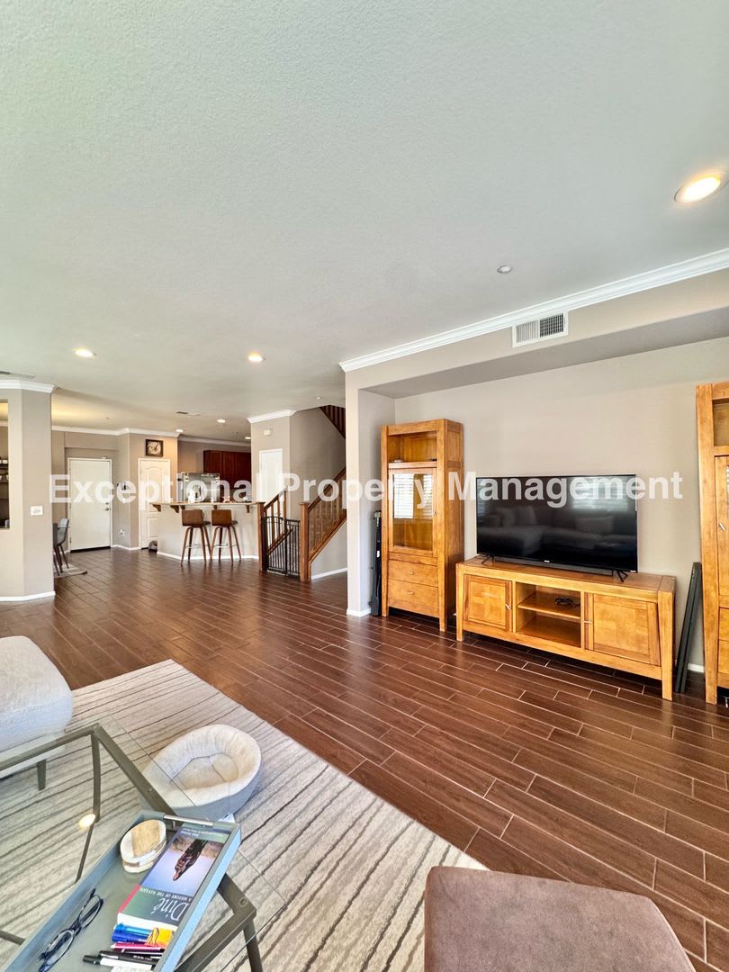 Ready to move in 3 bedroom 3 bath home – photo 5