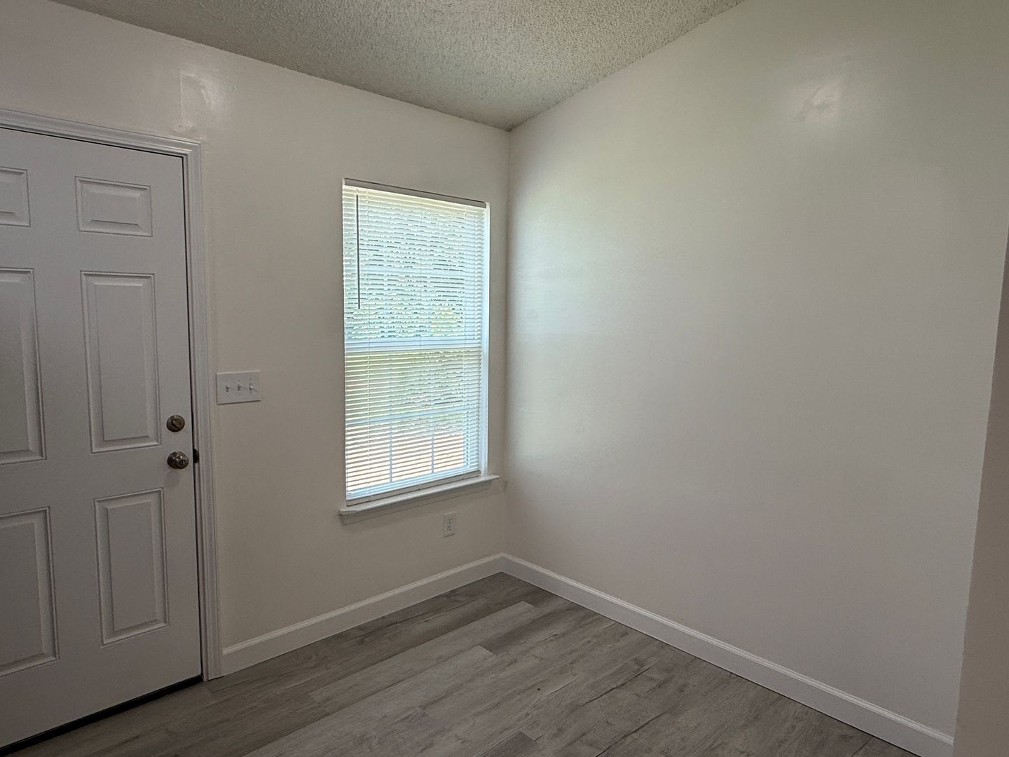 404 Kingville Drive – photo 4