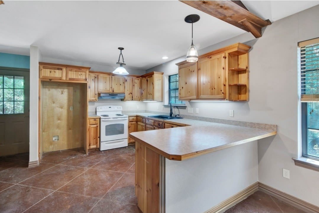 306 Homesite Road – photo 3
