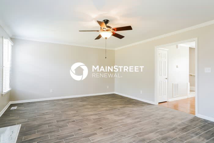 1013 Holland Ridge Drive – photo 2