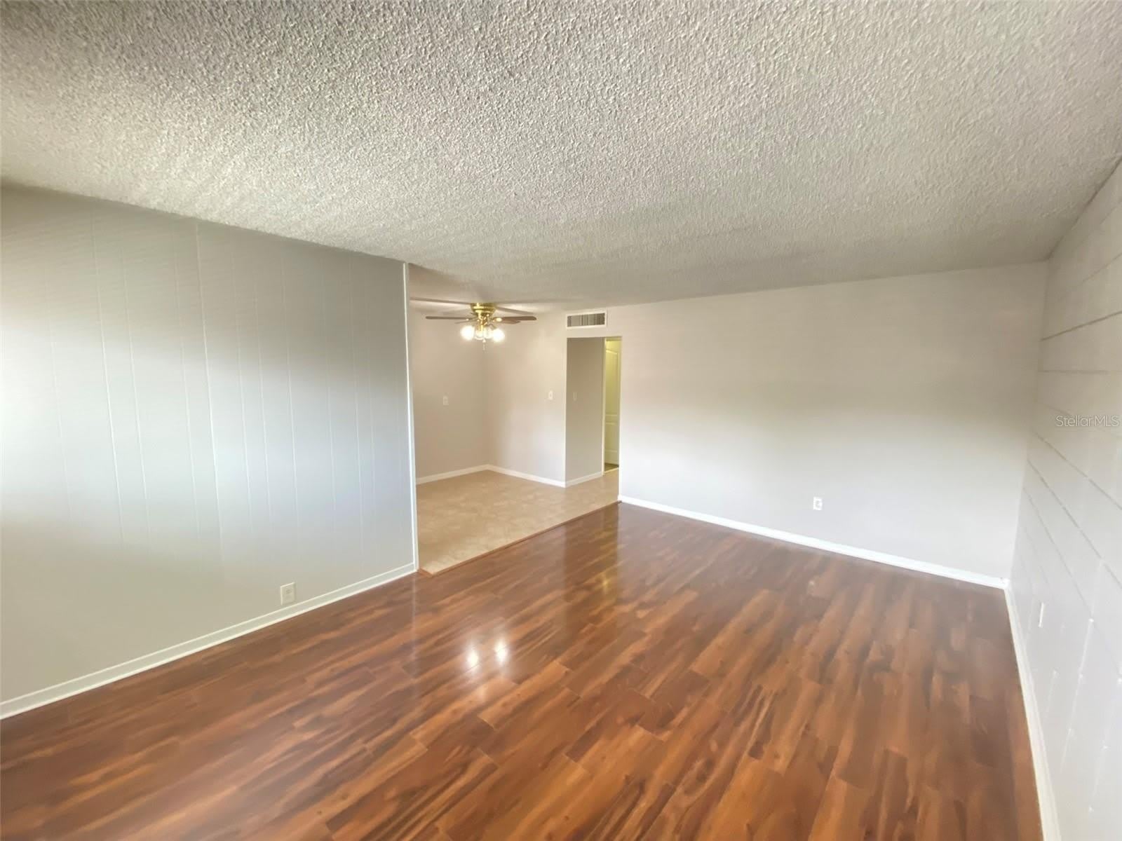 320 LAKEVIEW Street – photo 2