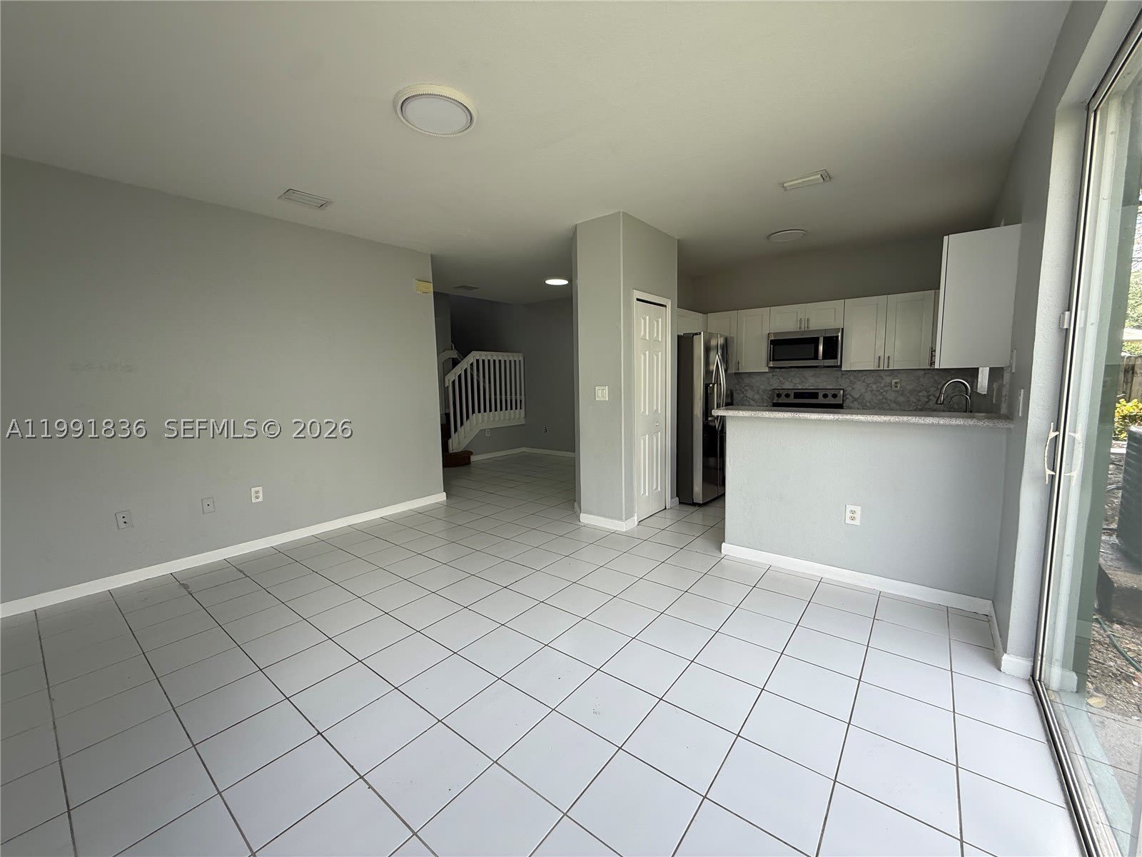 1586 SE 27th Ct – photo 5