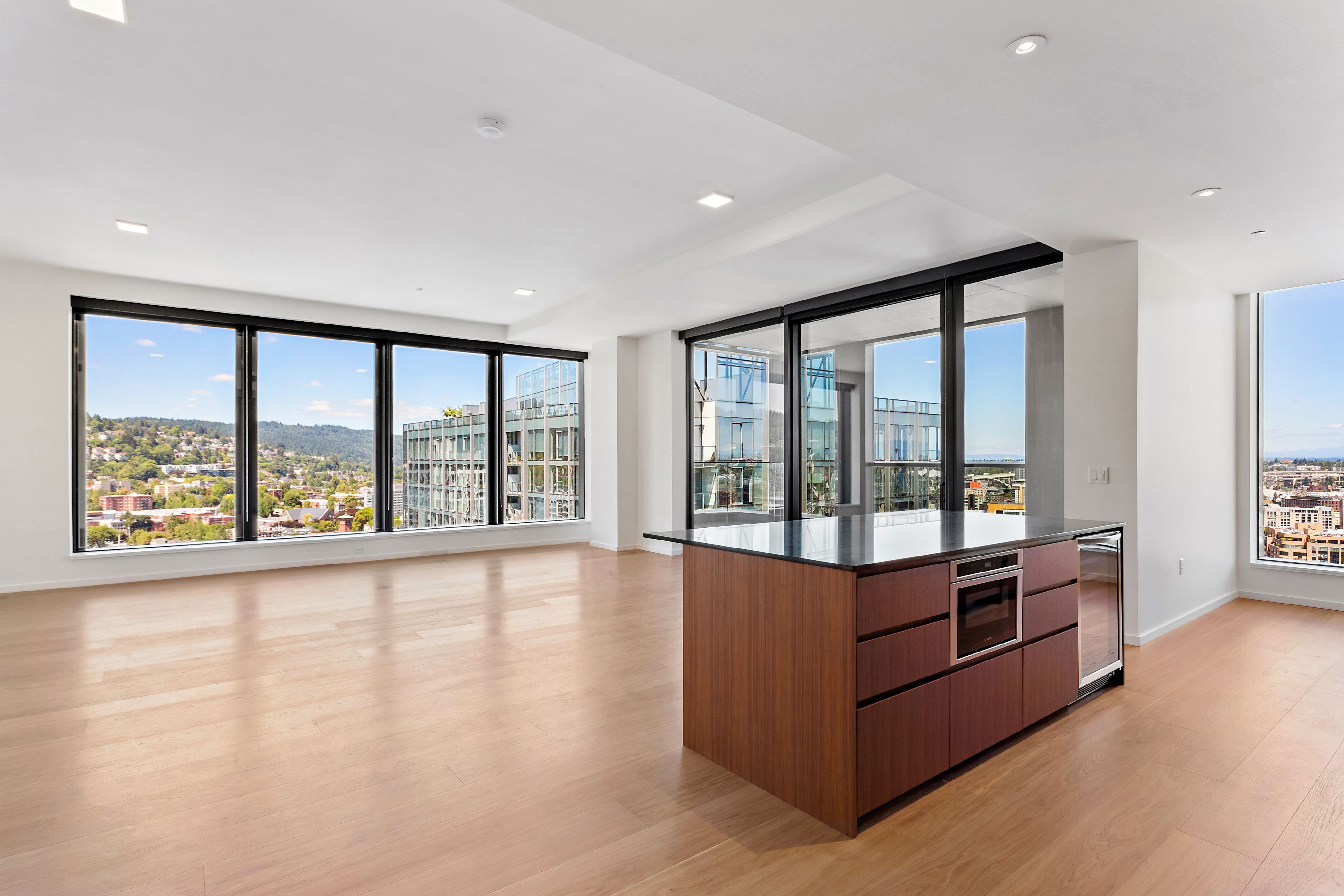 Residences at 11W – photo 2