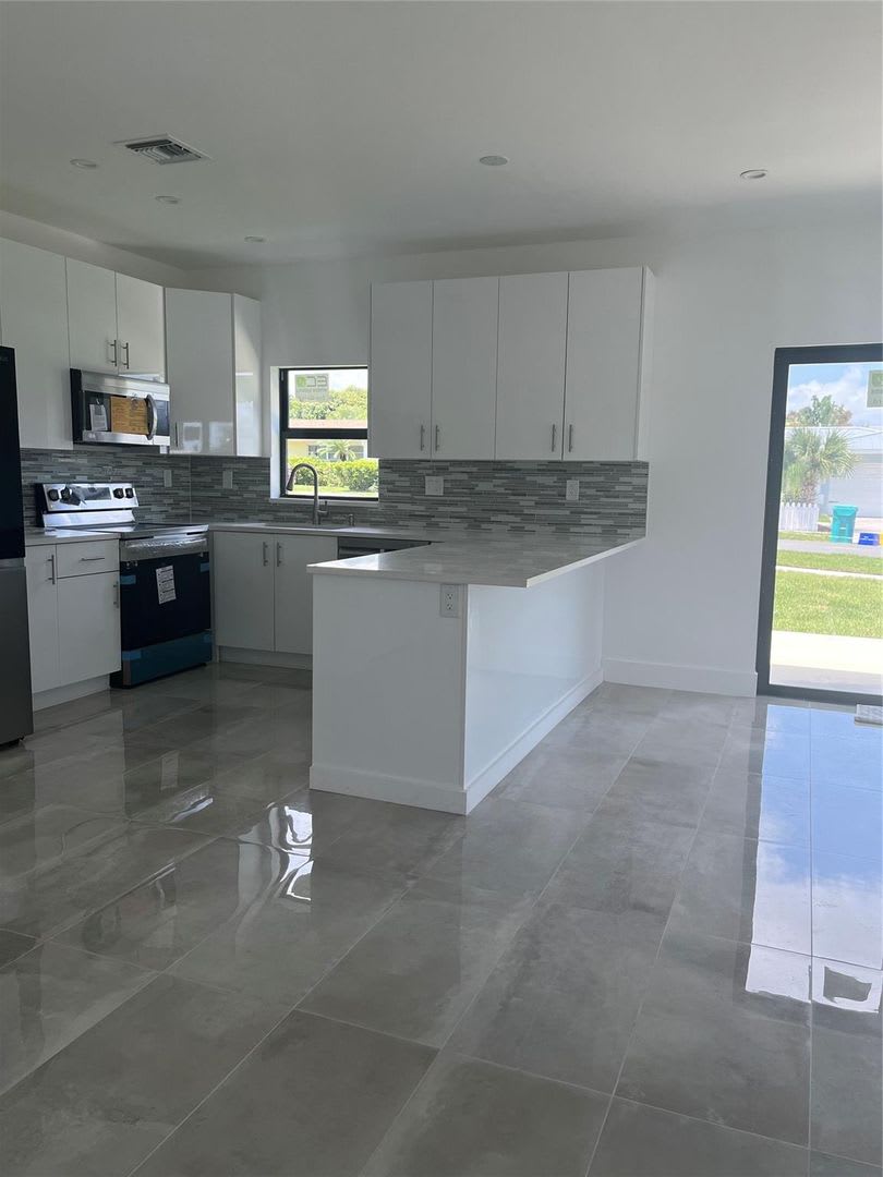 2877 SE 1st Court, Boynton Beach, FL 33435 – photo 2