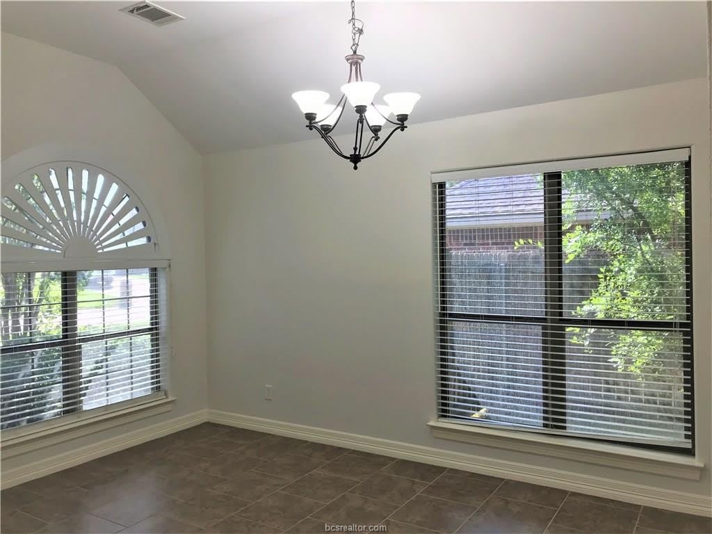 3905 Tournay Lane – photo 4