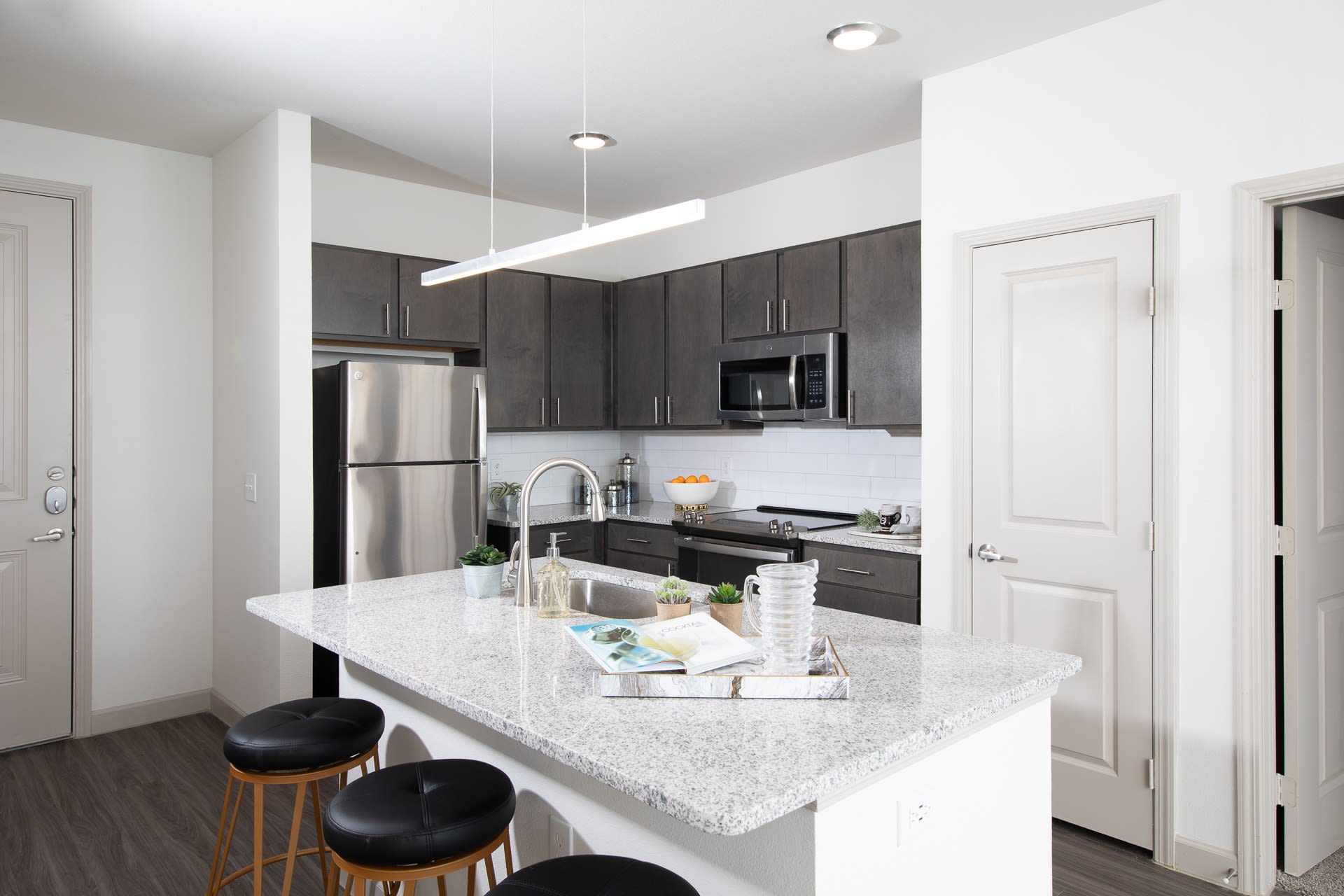 The Luxe at Cedar Hill – photo 4